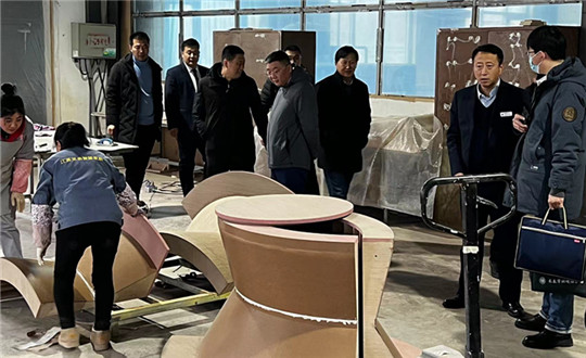 1.省、市、區(qū)三級(jí)聯(lián)合環(huán)保工作小組蒞臨中港建工集團(tuán)_副本.jpg